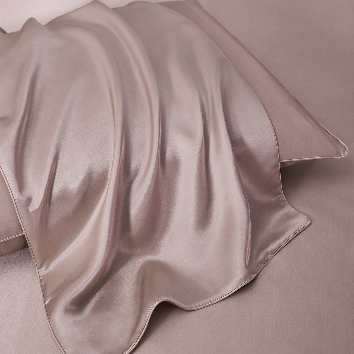 20 Momme Silk-Tencel Blend pillowcase