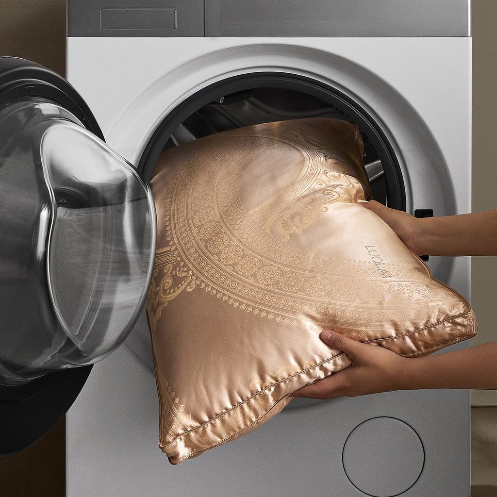 95% White Goose Down Dual-Core Jacquard pillow