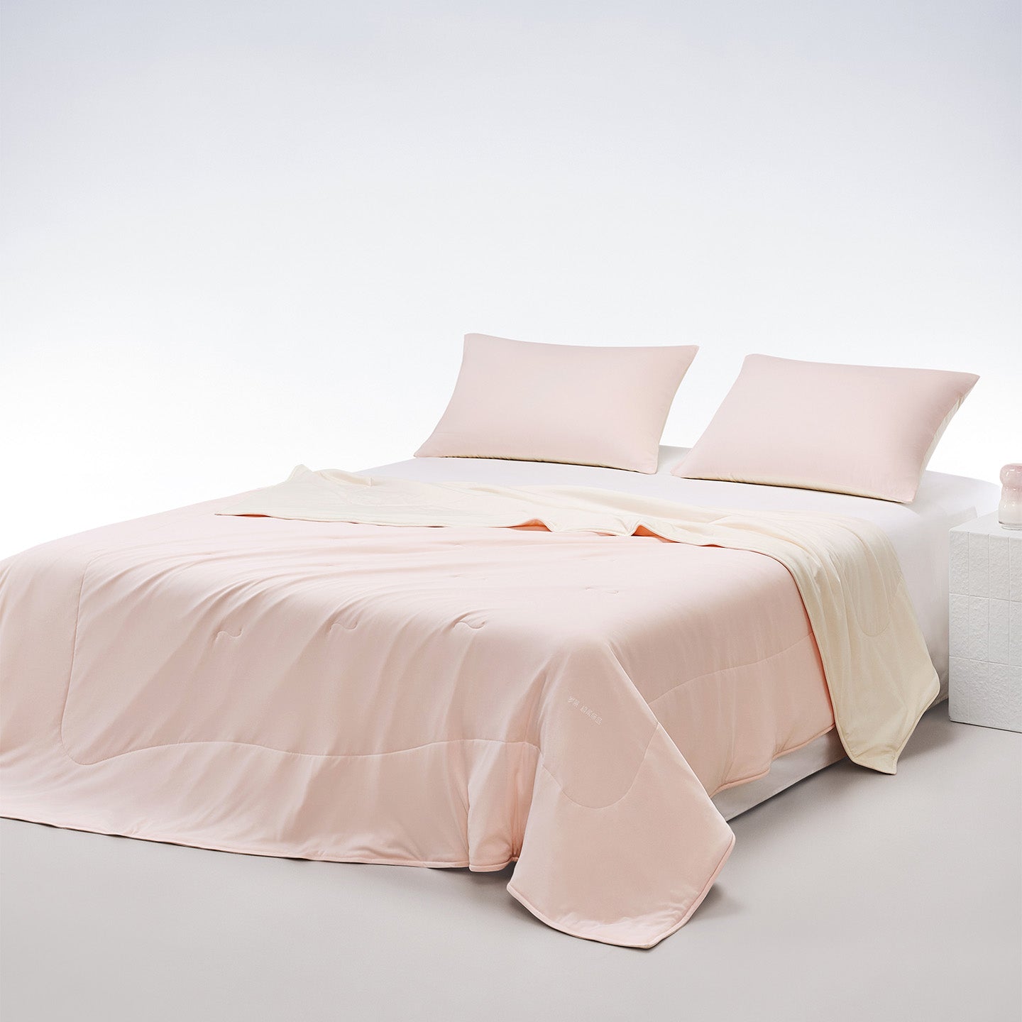 Quick-Dry Cooling Fiber Dual-Sided Feel comforter