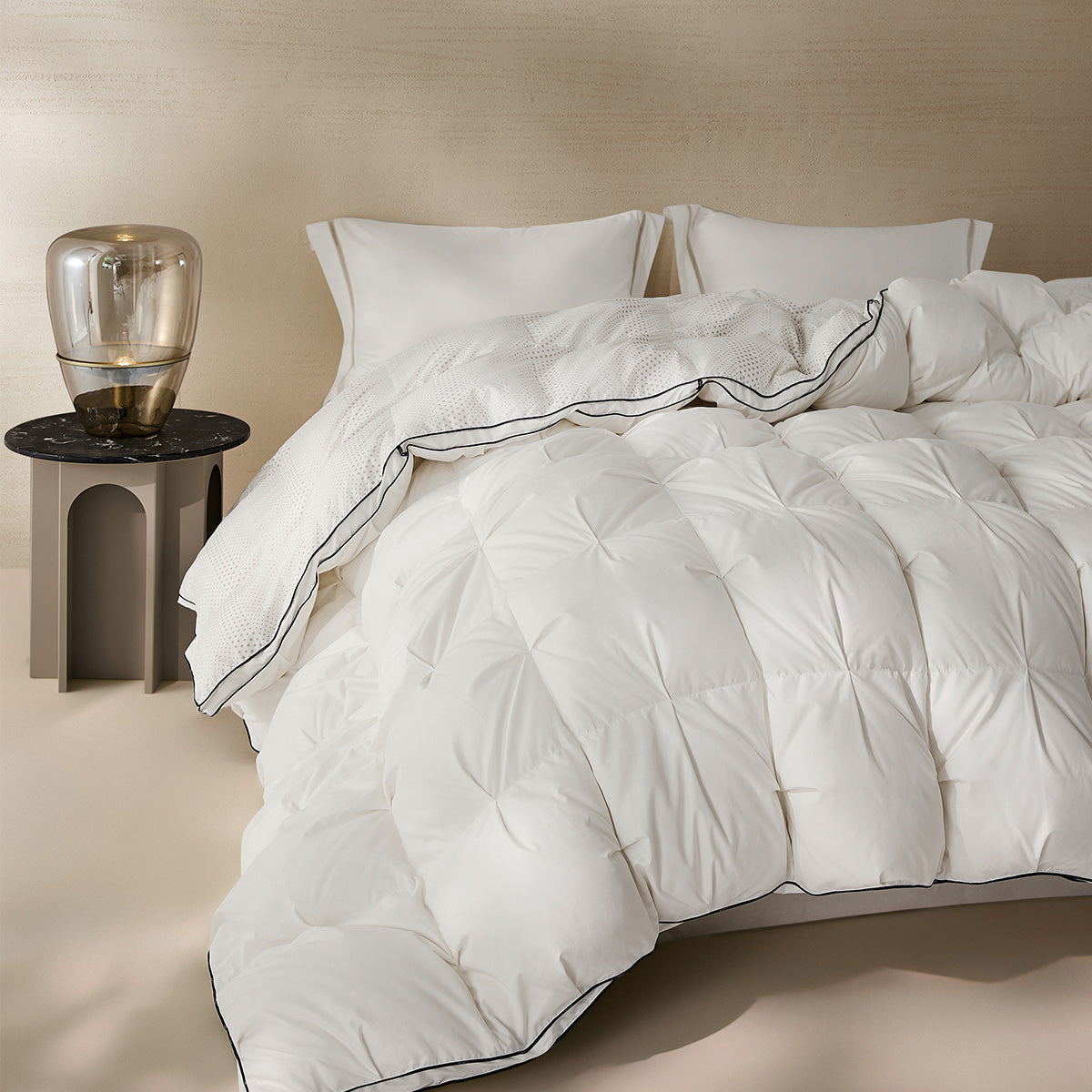 95% White Goose Down Year-round Comfort Duvet