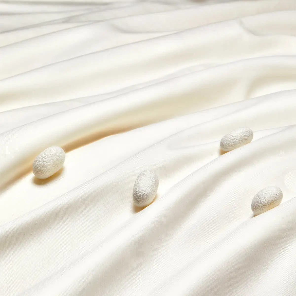 Traceable Silk-Filled Cotton Cover Embroidered duvet