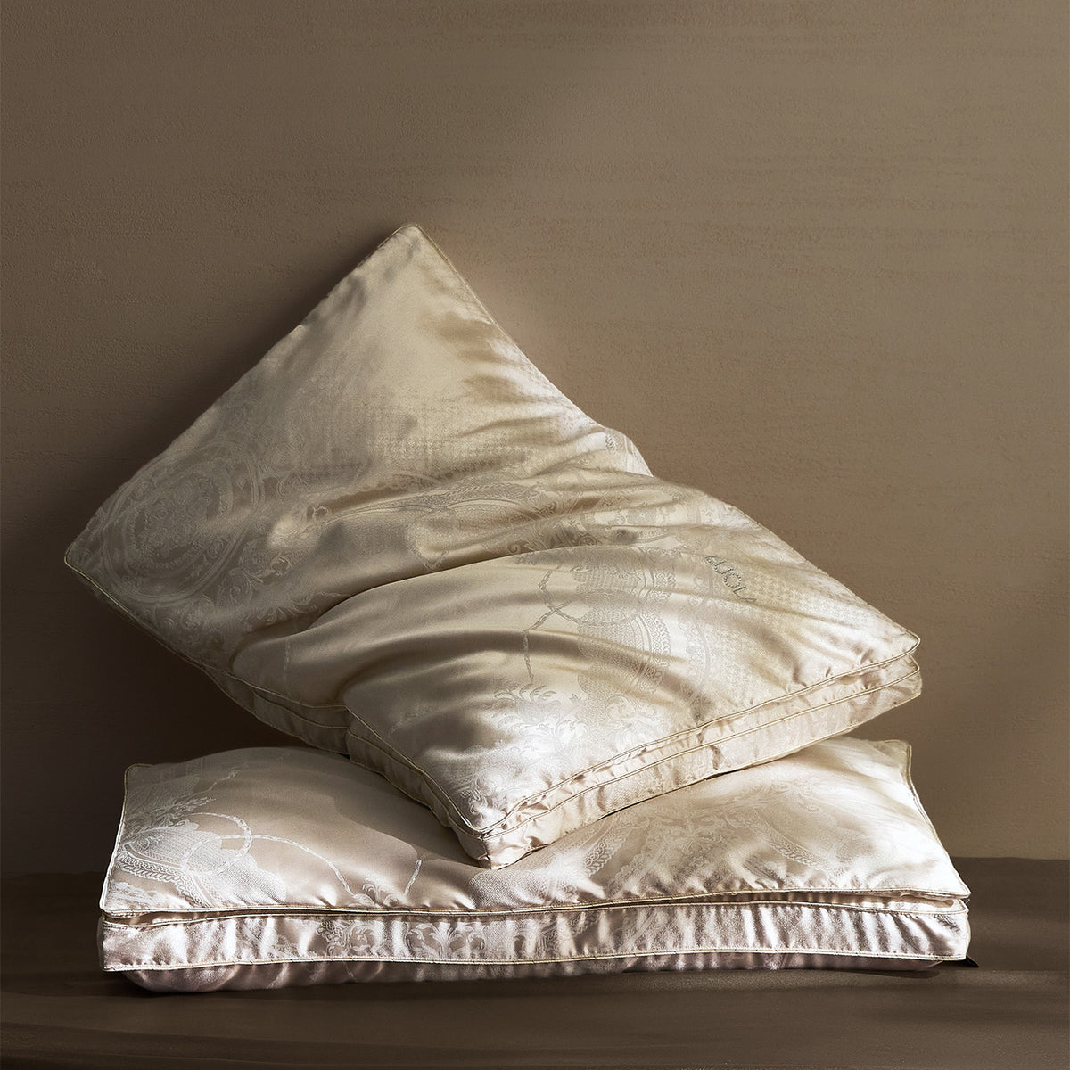 Premium Mulberry Silk Soft Pillow