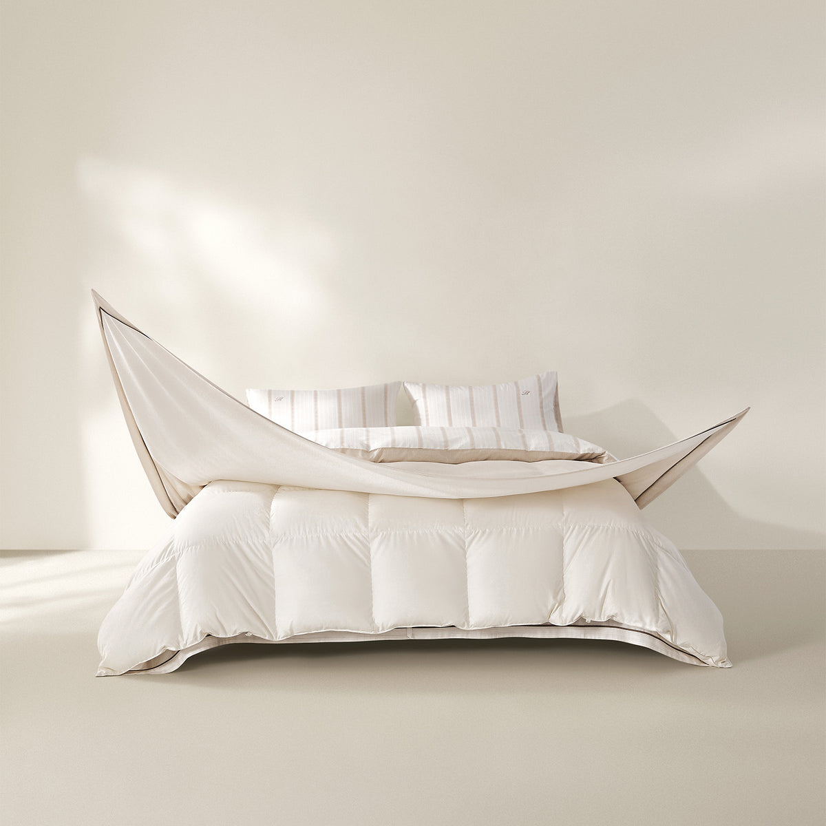 Antibacterial Reversible Cotton Bedding Set — 200 TC