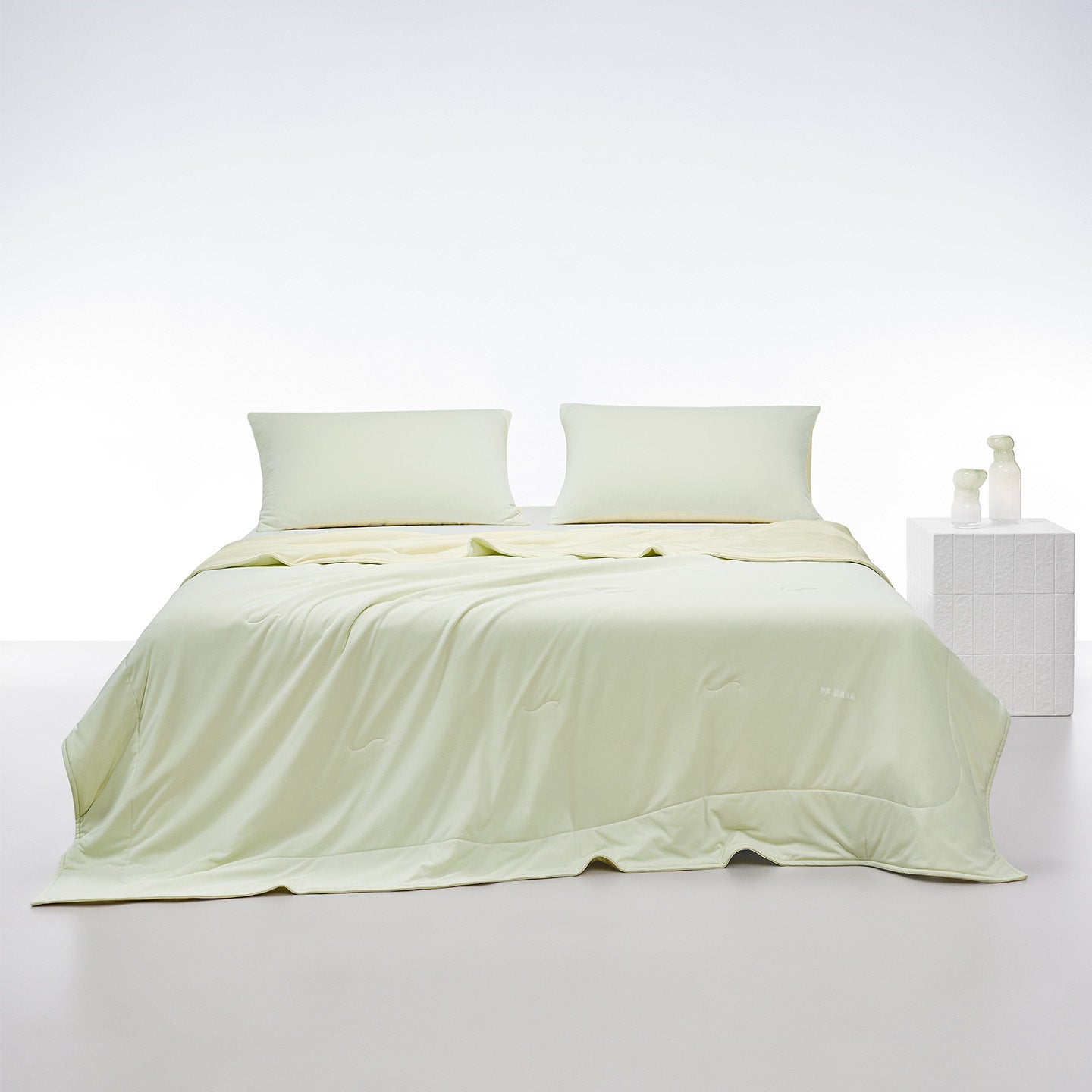 Quick-Dry Cooling Fiber Dual-Sided Feel comforter
