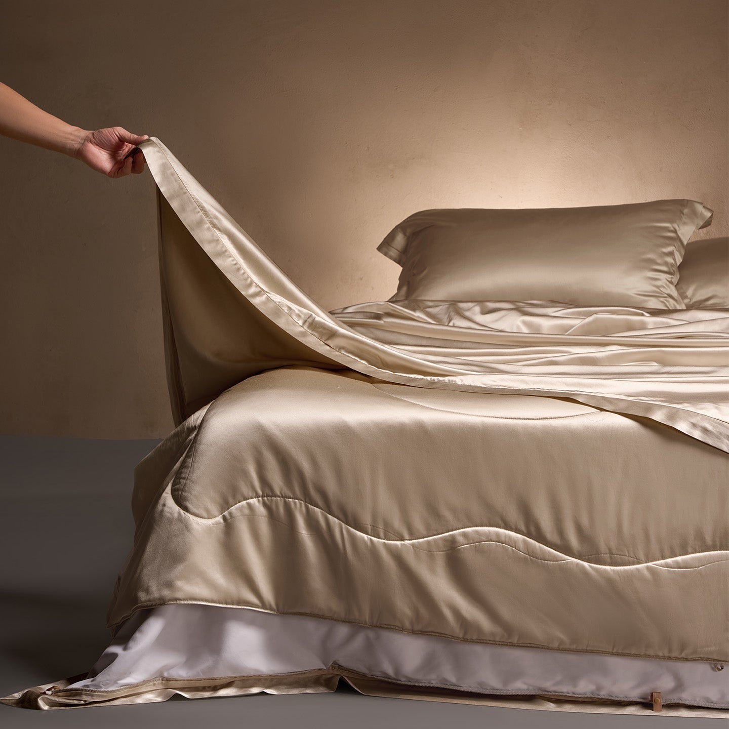 Premium Washable Mulberry Silk Coverless Comforter