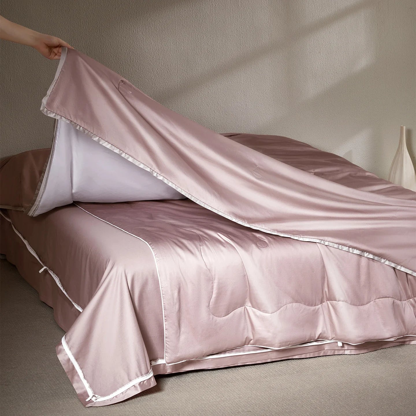 Classic Washable Mulberry Silk Coverless Comforter